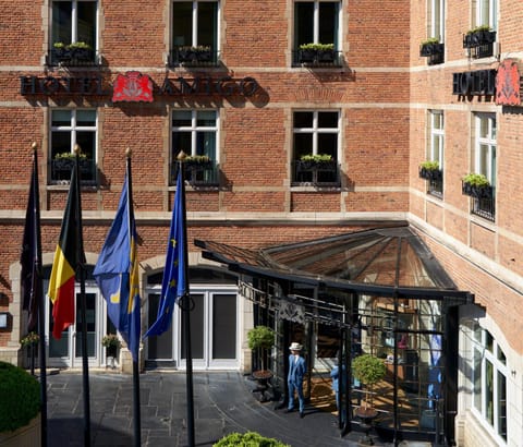 Property building, Facade/entrance