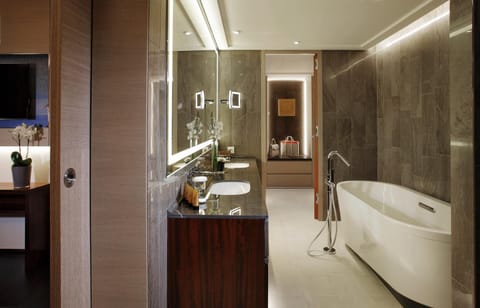 Bathroom, Bath