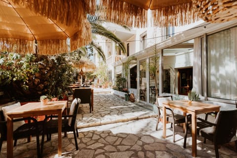Patio, Garden, Continental breakfast