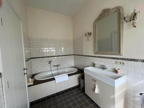 De Pastory Hotel in Peer