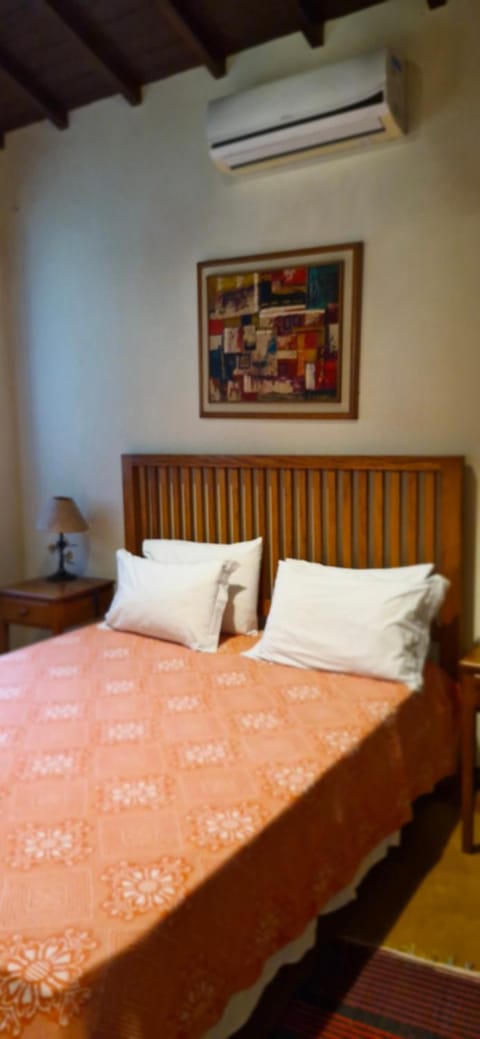 Bedroom, air conditioner