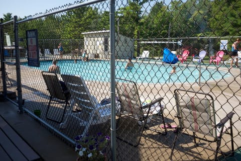 Tranquil Timbers Park Model 7 Campground/ 
RV Resort in Sturgeon Bay