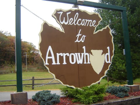 Arrowhead Camping Resort Park Model 10 Campground/
RV Resort in Wisconsin