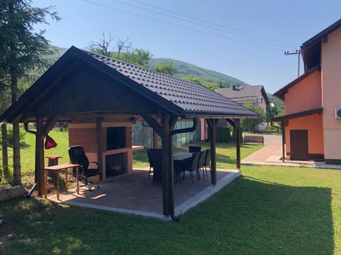Plitvice Family Apartment Bed and Breakfast in Lika-Senj County