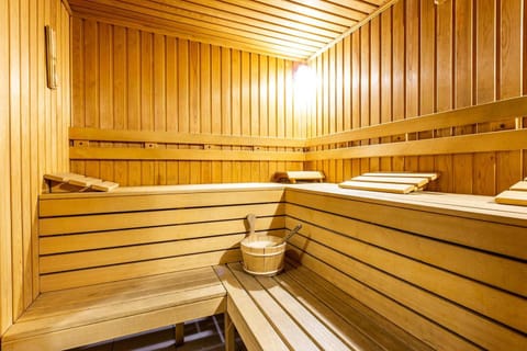 Property building, Sauna, On site, Location