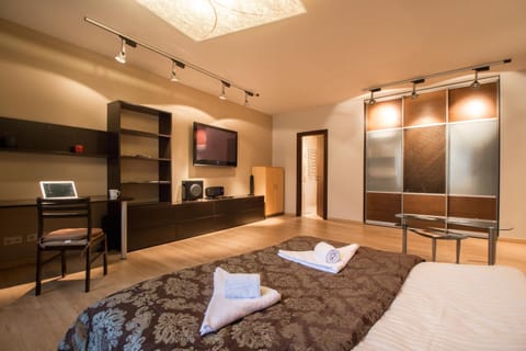 TV and multimedia, Bedroom