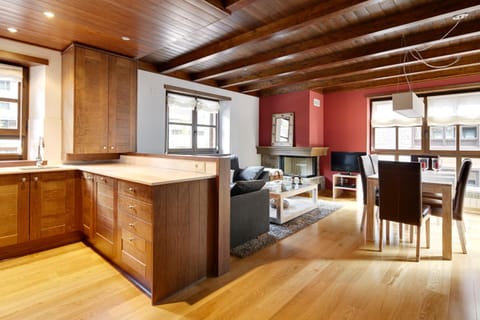 Living room, Dining area