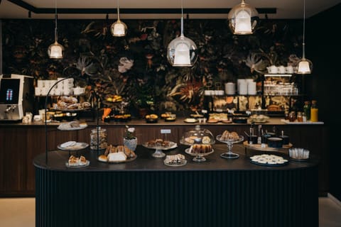 Breakfast, Continental breakfast, Buffet breakfast