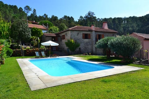 Property building, Garden, Swimming pool