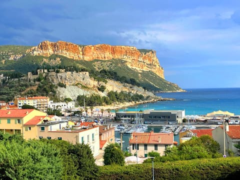La Rade Apartment in Cassis