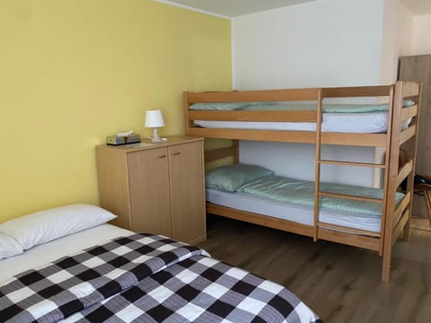 Ristorante Del Ponte Bed and Breakfast in Locarno