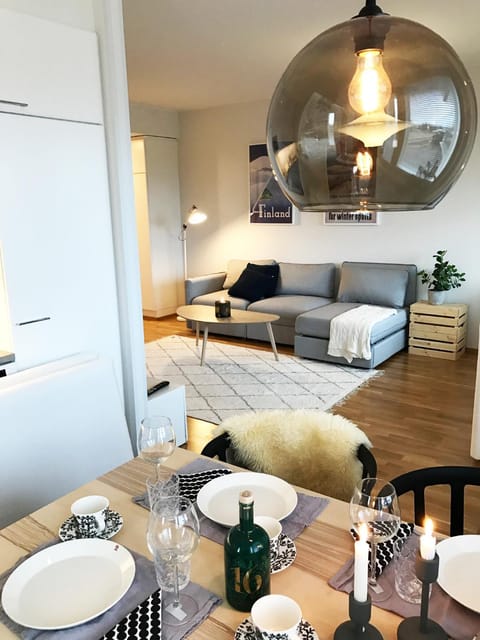 Living room, Dining area