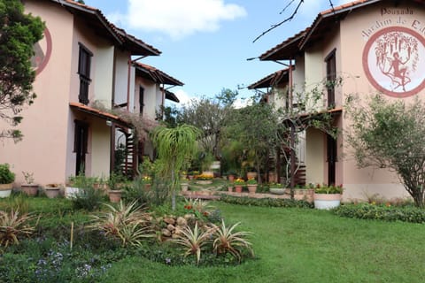 Property building, Spring, Day, Garden, Garden view