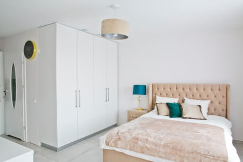 Bed, Other, Bedroom