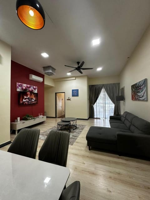 Living room, Diving