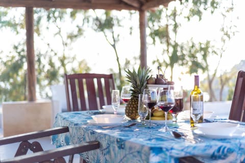 View (from property/room), Balcony/Terrace, Balcony/Terrace, Dining area, Food