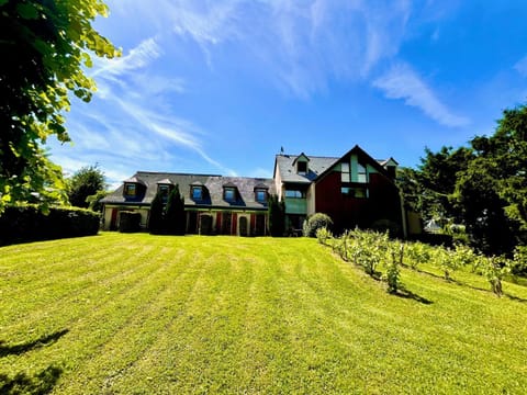 Property building, Garden, Garden, Garden view, Garden view
