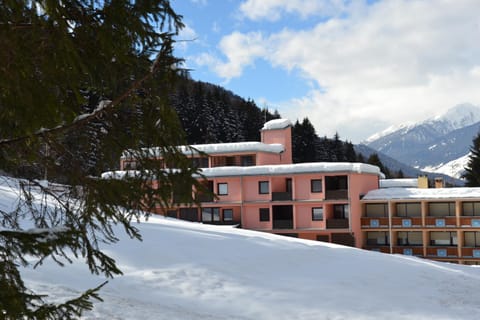 Residence Garden Appartamenti Solandra Apartment in Province of Brescia