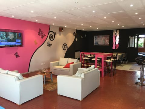 Communal lounge/ TV room