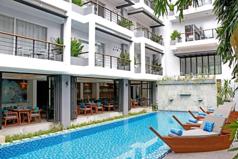 Property building, On site, Pool view, Swimming pool, Swimming pool