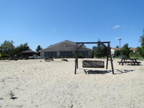 Natural landscape, BBQ facilities, Beach, On site