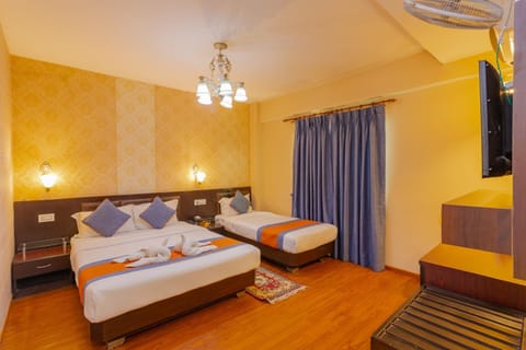 Bed, TV and multimedia, Photo of the whole room, Bedroom, air conditioner