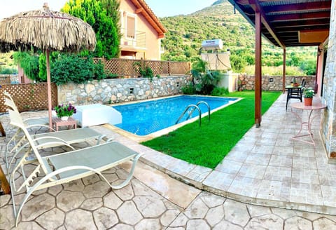 Patio, Spring, Day, Natural landscape, Garden, Garden view, Mountain view, Pool view, Swimming pool, sunbed