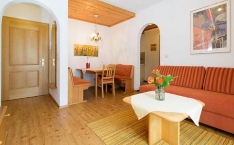 Haus Christaldo Bed and Breakfast in Saint Anton am Arlberg
