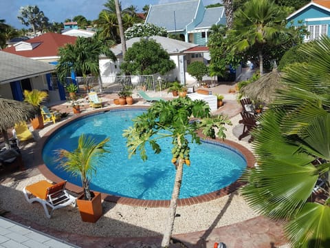 Property building, Swimming pool