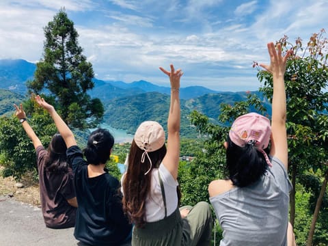 People, Natural landscape, Lake view, Mountain view, group of guests