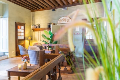 Lobby or reception, Seating area