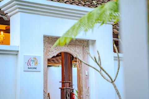 Property logo or sign, Text overlay