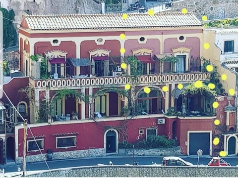 Princely Houses Apartment in Positano