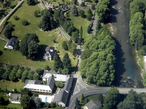 Bird's eye view, Garden view, Mountain view, Pool view, River view