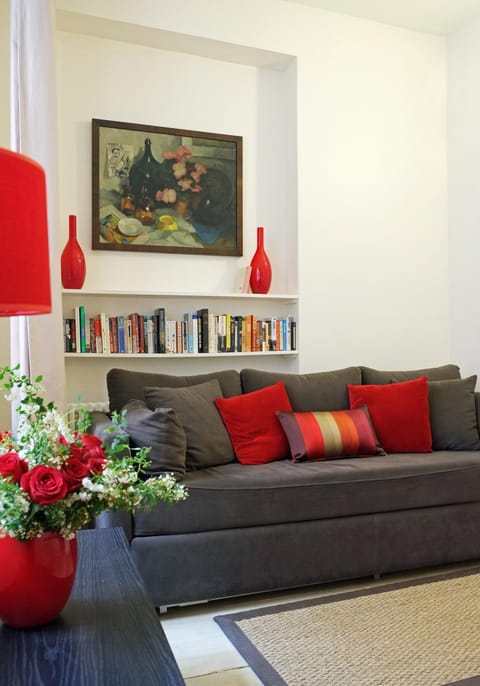 Living room, Photo of the whole room, Seating area