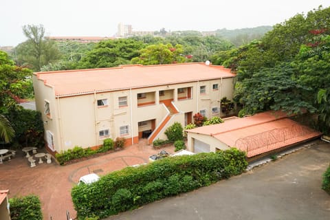 Property building, Facade/entrance, Bird's eye view, Floor plan