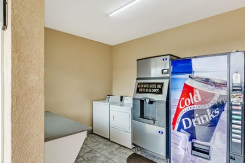 vending machine, laundry