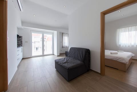 Apartments Villa Klara Apartment in Baška Voda