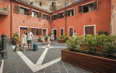 Inner courtyard view