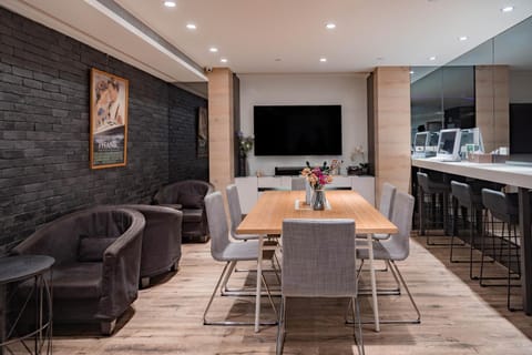 Communal lounge/ TV room, Seating area