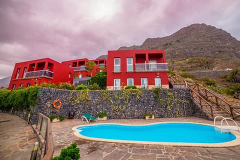 Facade/entrance, Pool view, Sea view, Swimming pool
