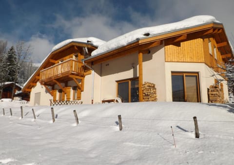 Property building, Winter, View (from property/room), Other, Autumn, City view, Mountain view, Mountain view, Street view