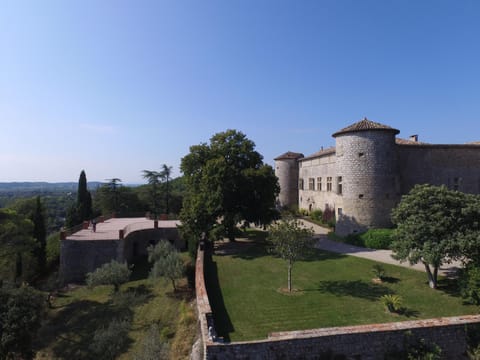 Property building, Facade/entrance, Bird's eye view