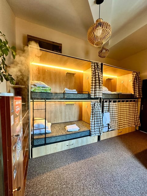 Photo of the whole room, bunk bed