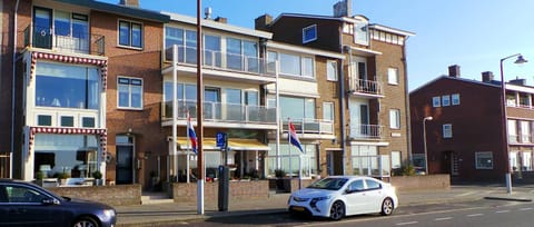 Property building, Neighbourhood