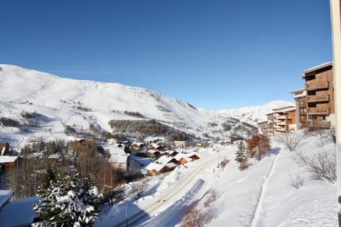 Meije 13: Grand duplex proche télésiège, vue panoramique Apartment in Les Deux Alpes
