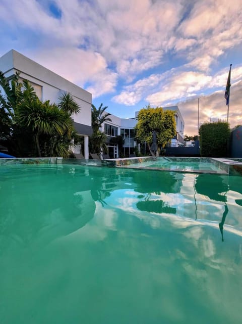 Hot Tub, Pool view, Swimming pool, Swimming pool