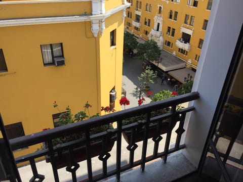 Day, Summer, Balcony/Terrace, On site
