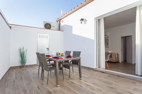 BBQ facilities, Balcony/Terrace