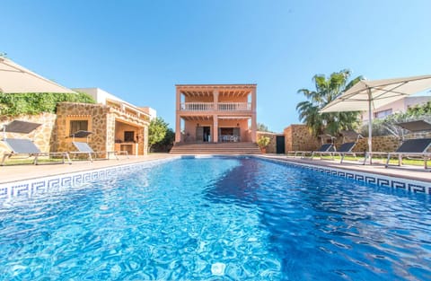 Property building, Pool view